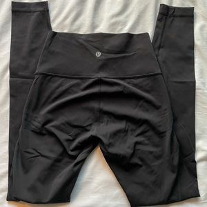 Black Lululemon’s